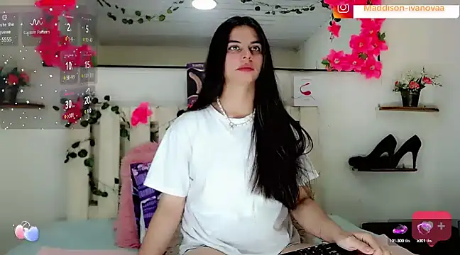 Madisson Ivanova online show from 01.09.25