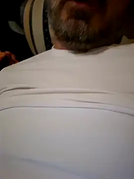 1talianBeutifulCock online show from 12.26.24