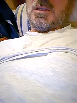 1talianBeutifulCock online show from 02.18.25