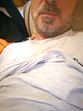 1talianBeutifulCock online show from 10.28.25