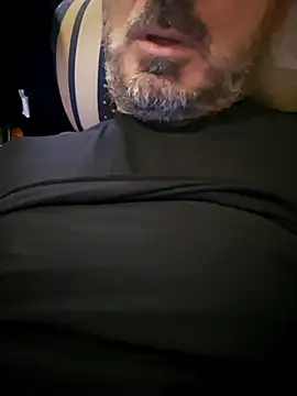 1talianBeutifulCock online show from 11.13.25