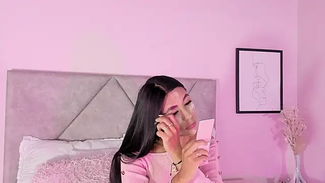 Emilyh  online show from 11.11.25