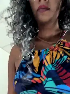 Snapshot of Amaliu_ chatting on 02.15.25 Amaliu online show from 02.15.25