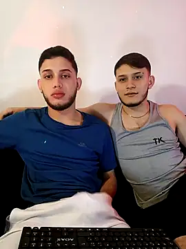 Snapshot of TommyandBillie chatting on 11.03.25 TommyandBillie online show from 11.03.25