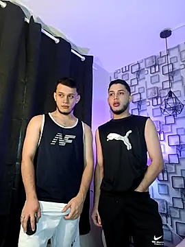 Snapshot of TommyandBillie chatting on 11.13.25 TommyandBillie online show from 11.13.25