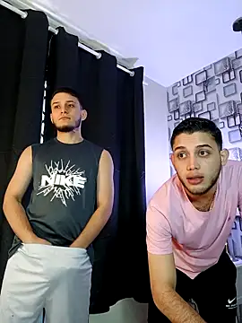 Snapshot of TommyandBillie chatting on 11.22.25 TommyandBillie online show from 11.22.25