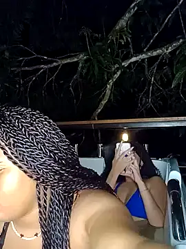 Snapshot of DANIELA_MICHEL chatting on 12.17.24 DANIELA MICHEL online show from 12.17.24