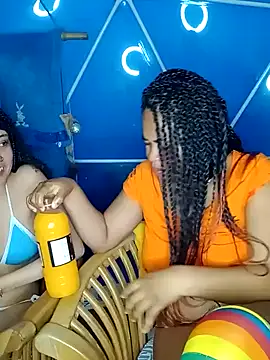 Snapshot of DANIELA_MICHEL chatting on 12.17.24 DANIELA MICHEL online show from 12.17.24