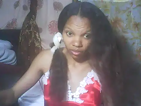 Snapshot of Antsoalie chatting on 11.26.25 Antsoalie online show from 11.26.25