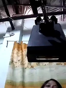 Snapshot of Sexy_Bhabi_007 chatting on 10.30.25 Sexy Bhabi 007 online show from 10.30.25