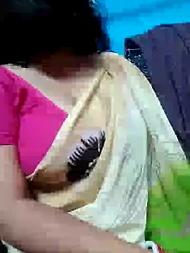 Snapshot of BERRY_00 chatting on 01.23.25 BERRY 00 online show from 01.23.25