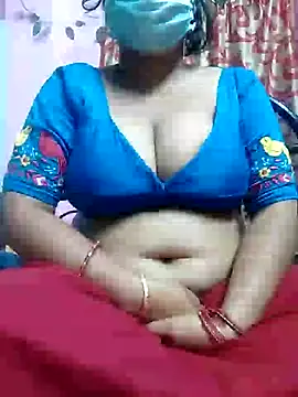 Snapshot of BERRY_00 chatting on 02.20.25 BERRY 00 online show from 02.20.25