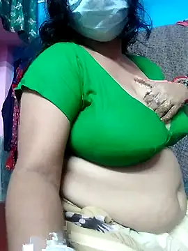 Snapshot of BERRY_00 chatting on 02.22.25 BERRY 00 online show from 02.22.25