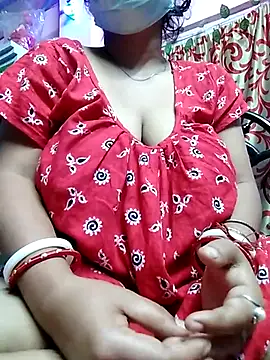 Snapshot of BERRY_00 chatting on 02.24.25 BERRY 00 online show from 02.24.25