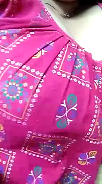 Snapshot of BERRY_00 chatting on 02.24.25 BERRY 00 online show from 02.24.25