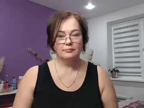 Nora Star online show from 12.03.24