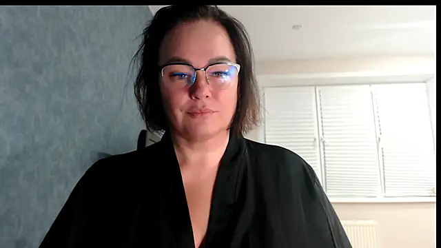 Nora Star online show from 03.16.26