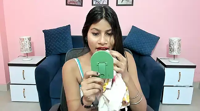 Snapshot of dumbledora chatting on 02.03.25 dumbledora online show from 02.03.25
