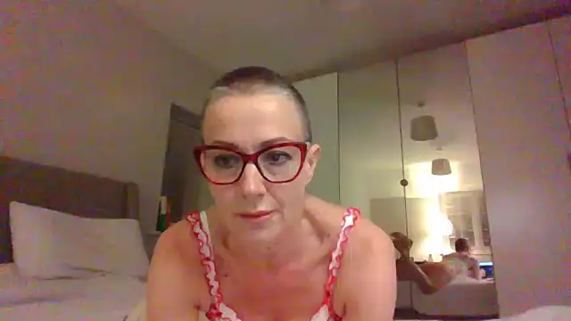 ELEGANT-ARIA36 online show from 01.26.25