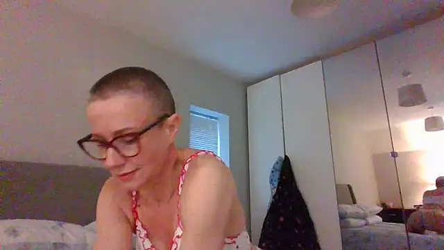 ELEGANT-ARIA36 online show from 02.09.25