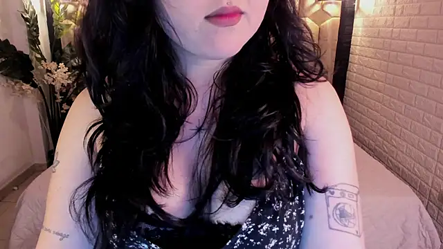 crimson tati  online show from 07.11.26
