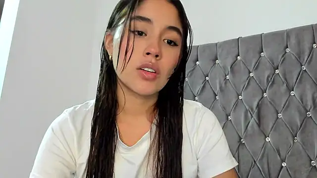 AriaMontgomery online show from 01.27.25