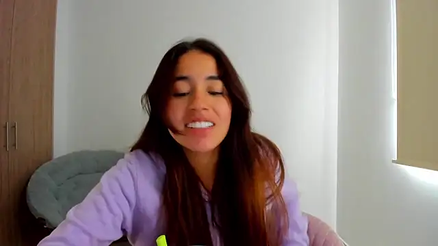 AriaMontgomery online show from 03.05.25