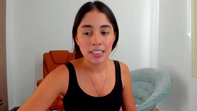 AriaMontgomery online show from 03.20.25