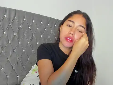 Snapshot of AriaMontgomery chatting on 09.12.25 AriaMontgomery online show from 09.12.25