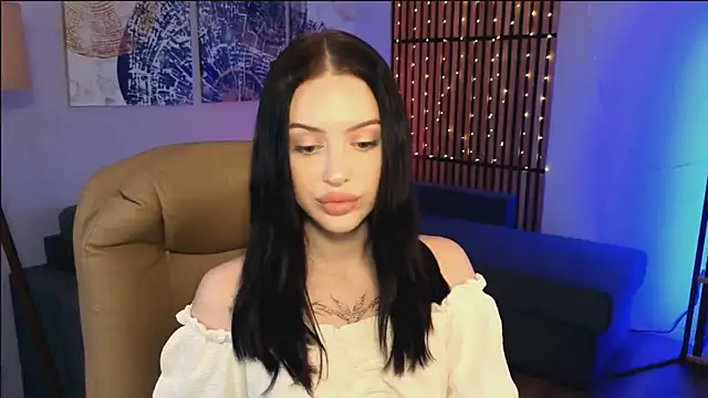 Snapshot of StellaryShy chatting on 12.09.24 StellaryShy online show from 12.09.24