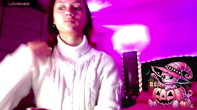 holy juli online show from 10.26.25