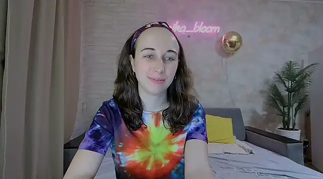 Anika bloom online show from 02.17.25
