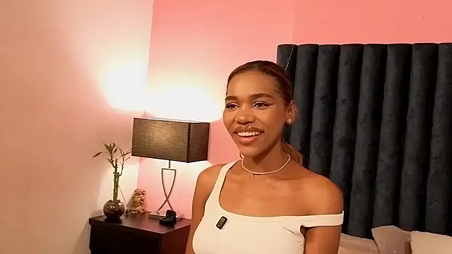 Snapshot of Lily_Miiller chatting on 09.12.25 Lily Miiller online show from 09.12.25