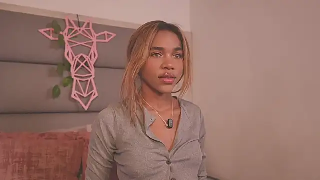 Snapshot of Lily_Miiller chatting on 11.29.25 Lily Miiller online show from 11.29.25