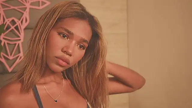 Lily Miiller online show from 01.15.26