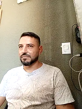 P4uzud4O online show from 04.15.26