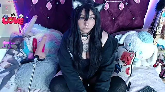 Snapshot of Kitty-Kat_ chatting on 09.18.25 Kitty-Kat  online show from 09.18.25