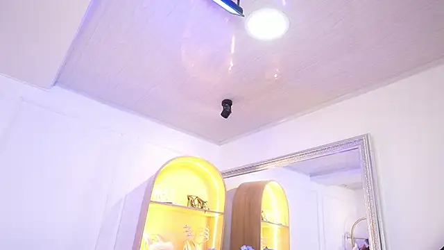 elasummer online show from 11.04.25