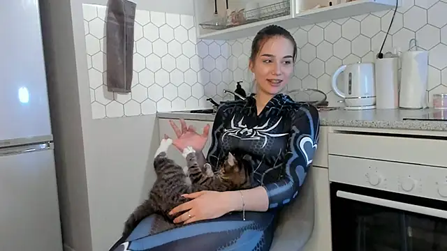 Snapshot of Tate_Angel chatting on 12.15.24 Tate Angel online show from 12.15.24