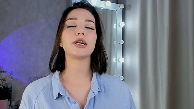 Snapshot of Tate_Angel chatting on 09.26.25 Tate Angel online show from 09.26.25