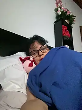 Sharongirl07 online show from 12.04.25