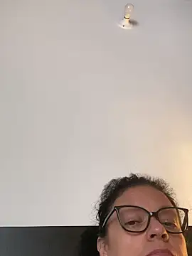 Sharongirl07 online show from 05.13.26