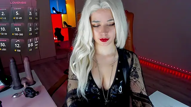 mollyposhh online show from 04.15.26