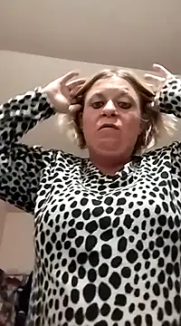 Playmate86 online show from 12.04.24