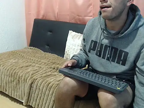 Snapshot of Deportist chatting on 09.21.25 Deportist online show from 09.21.25