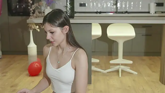 whisper of love online show from 11.24.25