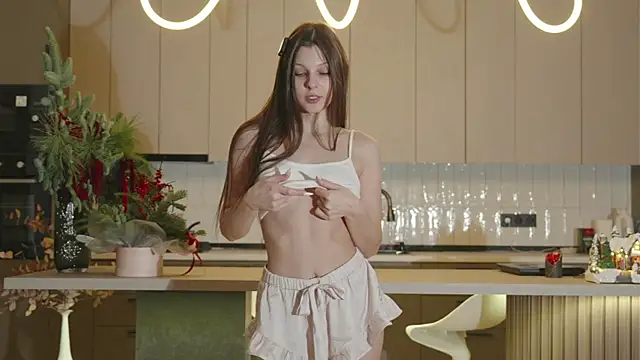 whisper of love online show from 12.19.25