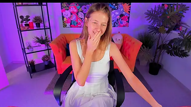 Snapshot of Sharon_Evansi chatting on 12.22.24 Sharon Evansi online show from 12.22.24