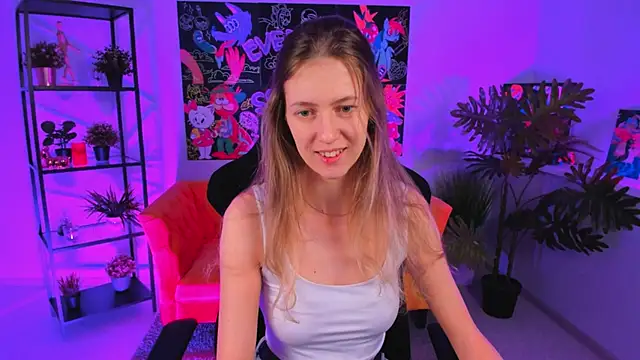 Snapshot of Sharon_Evansi chatting on 12.26.24 Sharon Evansi online show from 12.26.24