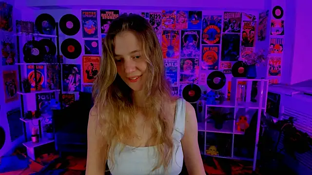 Snapshot of Sharon_Evansi chatting on 12.30.24 Sharon Evansi online show from 12.30.24